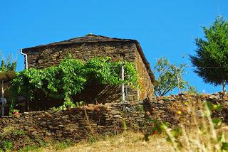 Ibias, Senda del oro, Villamayor