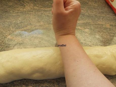 Pan torpedo - masa medialunas de grasa o sacramentos