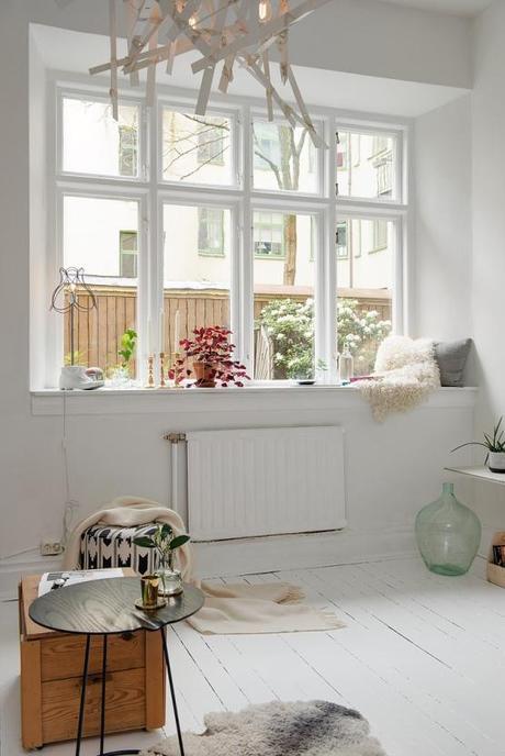 Ingeniosa distribución en 38 m² interiores espacios pequeños estilo nórdico escandinavo dormitorio en altillo distribución piso ingeniosa decoración pisos pequeños decoración nórdica cocinas pequeñas nórdicas blog decoración nórdica