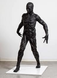 Yong Ho Ji Arte con Neumáticos Yong Ho Ji Arte con Neumáticos