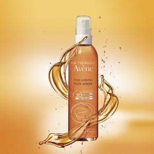 Sol Sol Sol de Avéne sky and grass