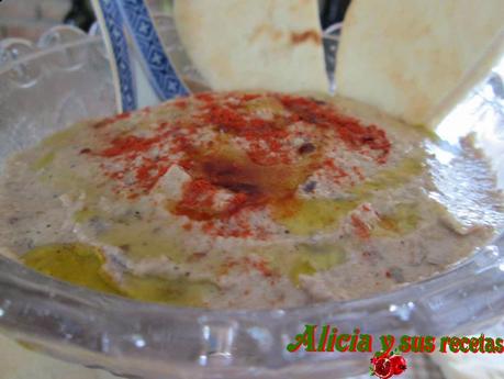 TAHINI BABA GANOUSH, MUTABAL (CREMA DE BERENJENAS)
