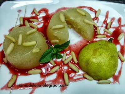 Opciones para acompañar con el pastel flan de pera