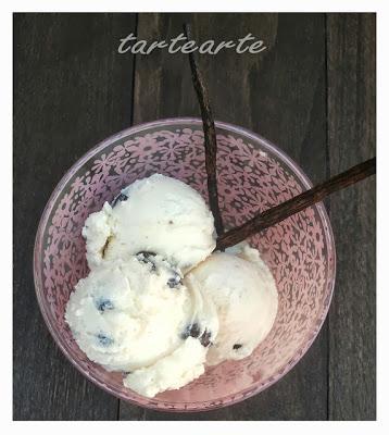 Opciones para acompañar con el pastel helado de vainilla