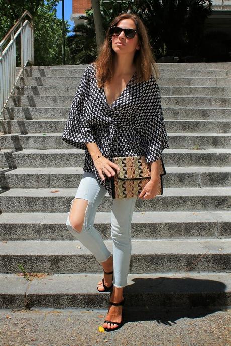 kimono corto tipo batín