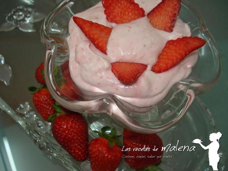 Copa de nata con fresas