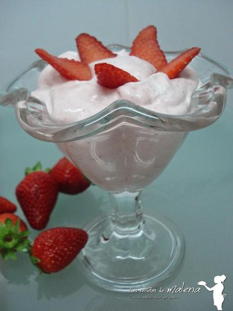 Copa de nata con fresas