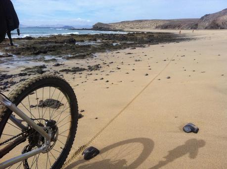 LANZAROTE: RODANDO JUNTO A EOLO, VULCANO Y NEPTUNO (IV)