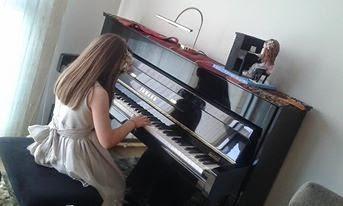 Fofucha comunion con piano.
