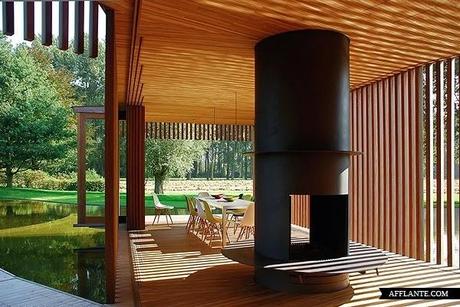 Refugio de Madera en el Lago