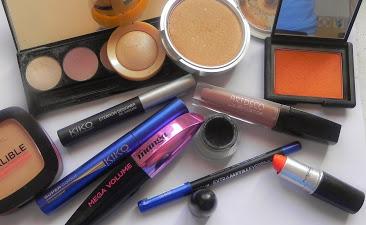 De labios y uñas: Naranja monarca