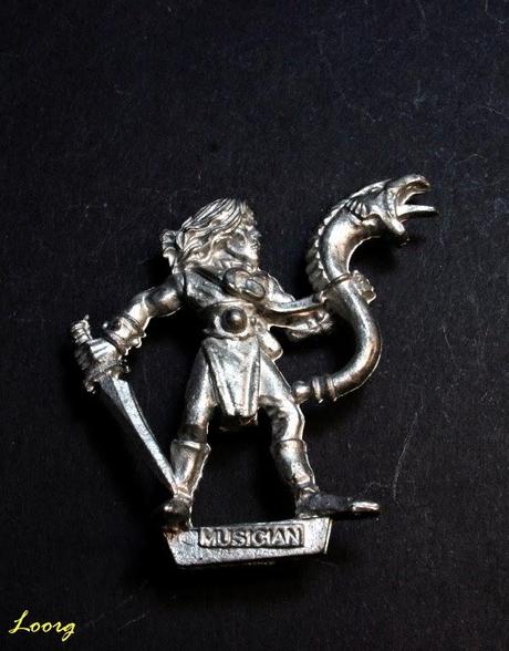 Rheged Carynx-Bearer, músico de los Elfos Silvanos