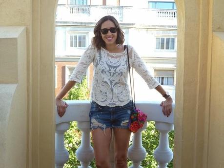 Encaje y shorts Encaje y shorts