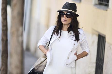 street style barbara crespo white tank dress zara fashion blogger outfit blog de moda street style barbara crespo white tank dress zara fashion blogger outfit blog de moda