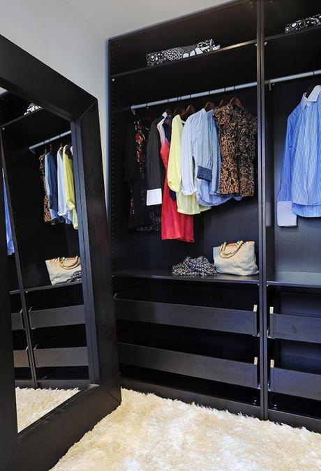Prioridades walk in closet dormitorio con walk in closet distribución pisos dos habitaciones decoración nórdica decoración dormitorios nórdicos decoración diseño walk in closet decoración diseño nórdico cocinas modernas negras cocinas abiertas blog decoración nordica escandinava