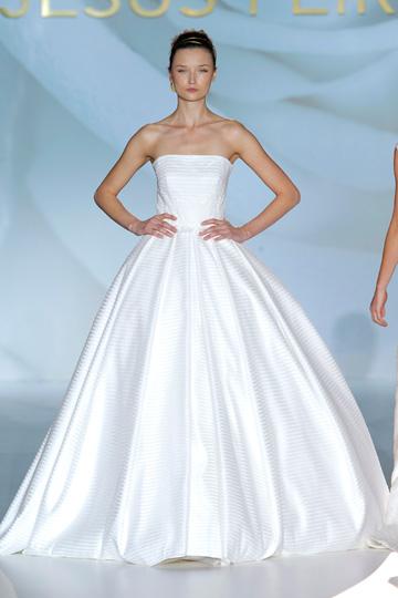 Vestidos de Novia Jesús Peiró 2015 foto 33 - TELVA