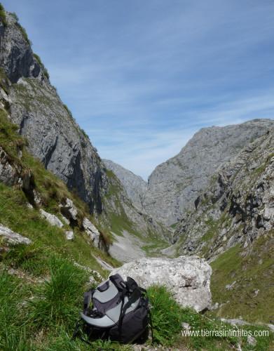Naranjo de Bulnes: ruta de dos días Canal de Pandébano