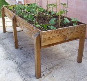 mesa de cultivo de madera