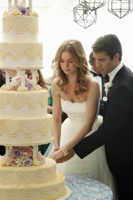 Revenge 3x10 ¡La Boda entre Emily y Daniel!