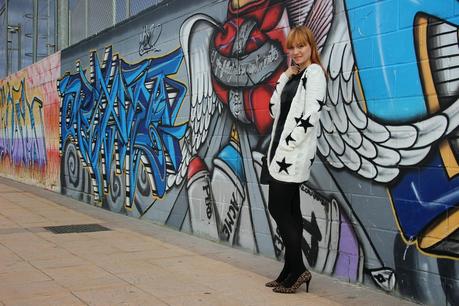 CUERO, ESTRELLAS Y LEOPARDO