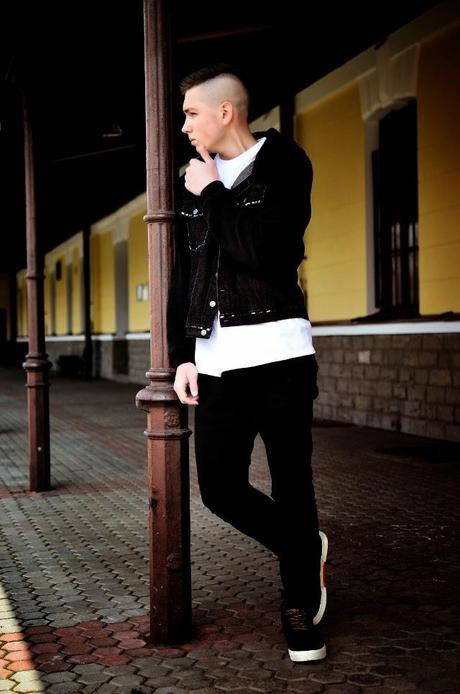 Look Camiseta Blanca - Sweater White