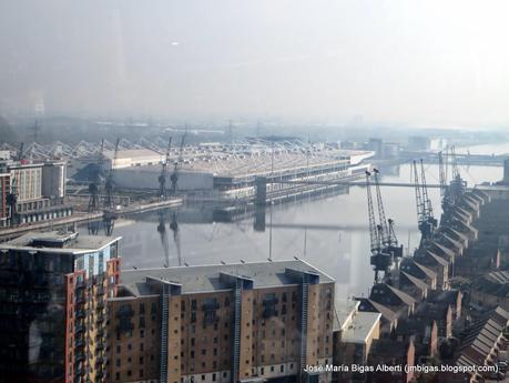 Volando sobre las Docklands de Londres