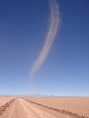 Camino en el Salar, Salta y Catamarca.