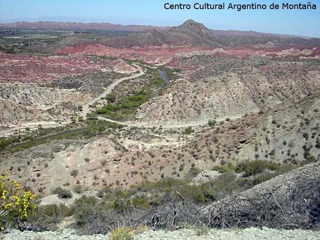 Vista panorámica desde Cuesta de Huaco (1000 msnm), Catamarca.