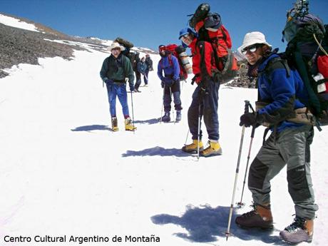 Rumbo a la cumbre del Cerro Walter Penck, Catamarca.