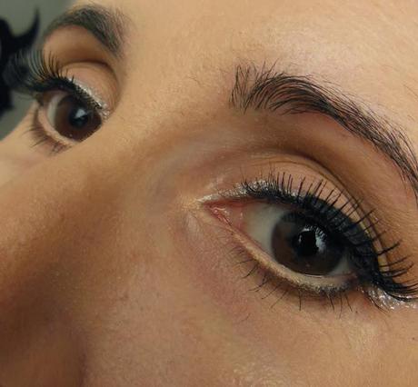 Look: Blackened Silver Liner