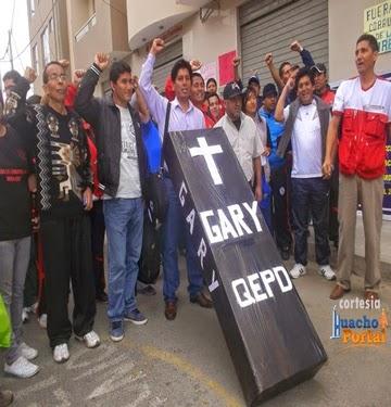 DIRESA DE LIMA REQUIERE DE CUIDADOS INTENSIVOS… Trabajadores exigen la salida de su Director, Gary Poemape