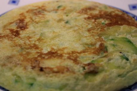 Tortilla de calabacin y cebolla