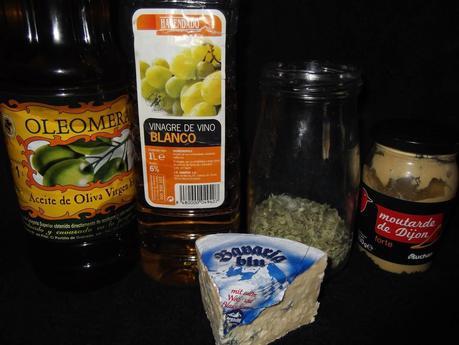 ENSALADA CON VINAGRETA DE QUESO AZUL