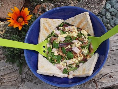 ENSALADA CON VINAGRETA DE QUESO AZUL