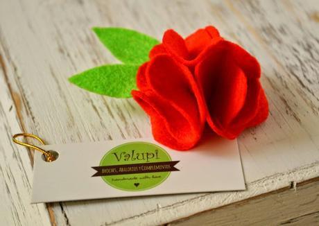 Nuevo en la shop: Broches de fieltro Clavelitos