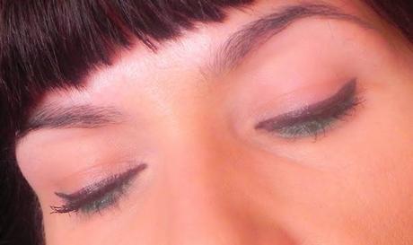 De labios y uñas: Hoy, coral