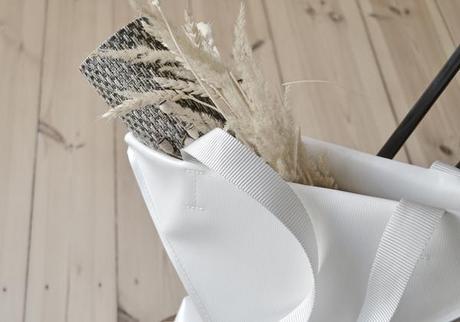 KU ME KO BY SASHA FEFELOVA