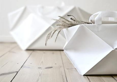 KU ME KO BY SASHA FEFELOVA