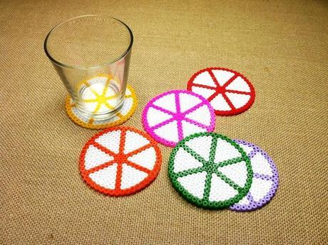 Tutorial DIY como hacer posavasos con cuentas de plastico Hama beads (Pyssla)