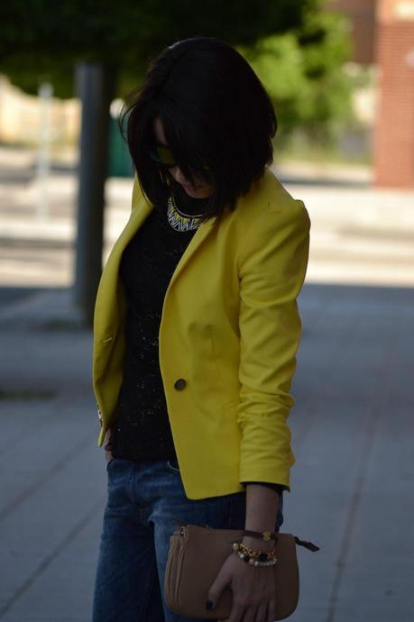 Yellow ... Yellow ...