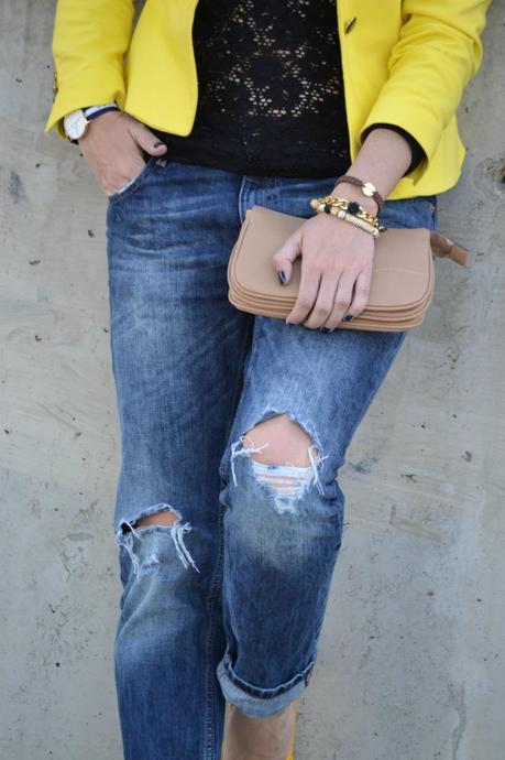 Yellow ... Yellow ...