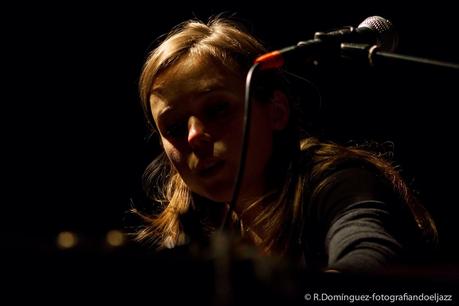 © R.Domínguez-Lynn Cassiers