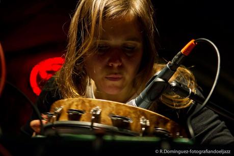 © R.Domínguez-Lynn Cassiers