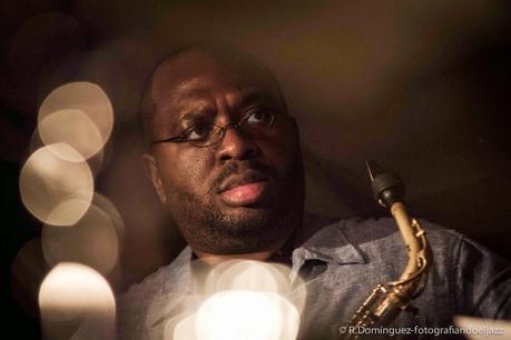 © R.Domínguez-Darius Jones