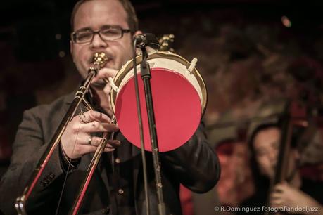 © R.Domínguez-Samuel Blaser-Masa Kamaguchi