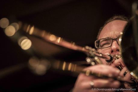 © R.Domínguez-Samuel Blaser