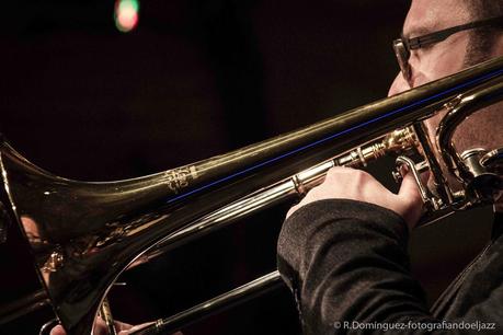 © R.Domínguez-Samuel Blaser