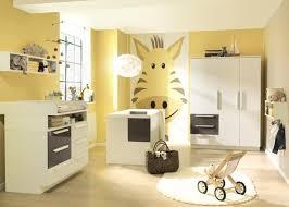 El color amarillo en el dormitorio de bebé