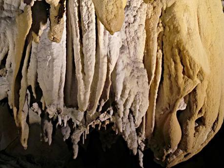 Valle de Xareta, historias de brujas y contrabandistas