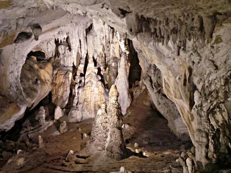 Valle de Xareta, historias de brujas y contrabandistas